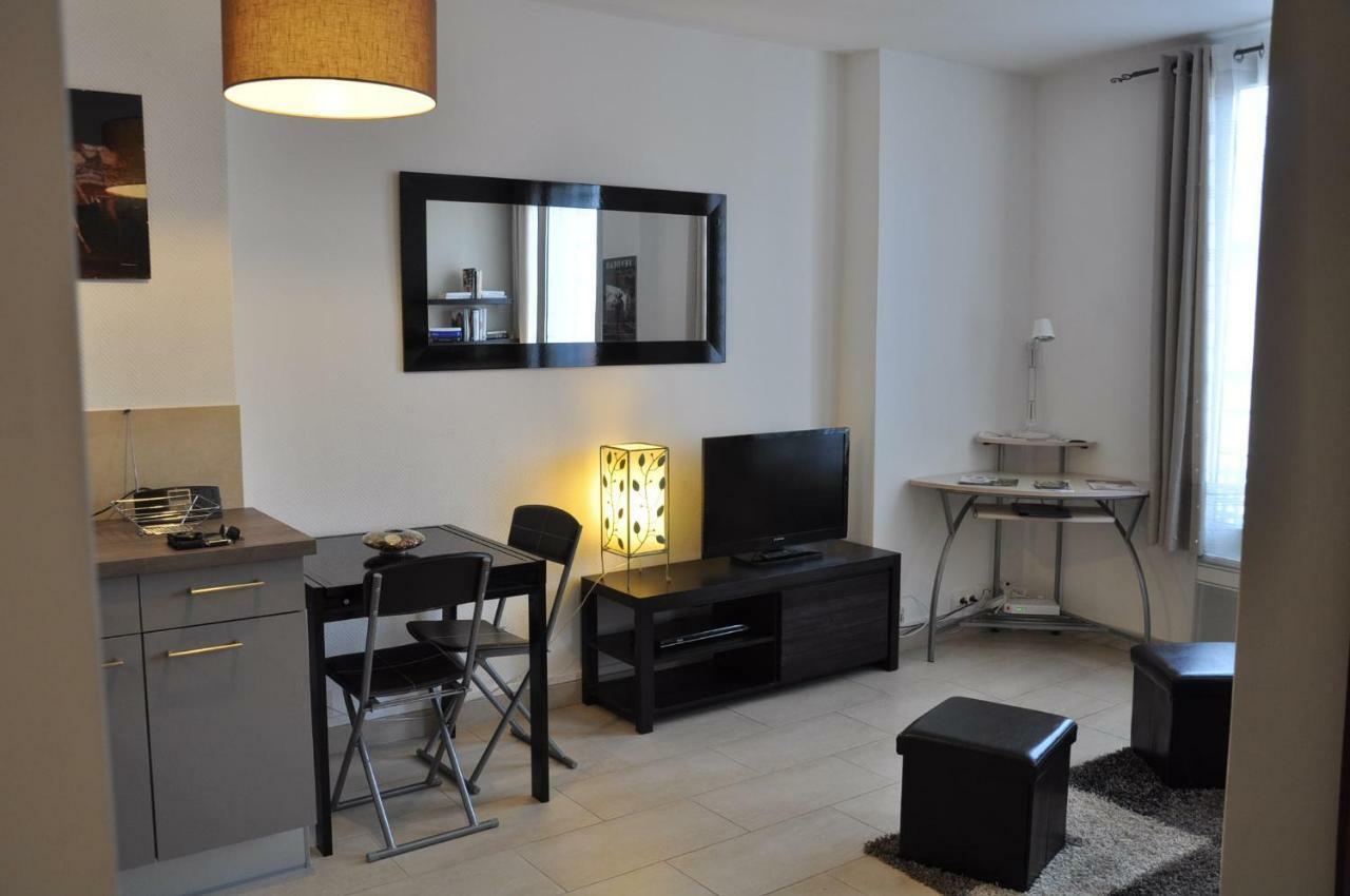 Charmant Studio Tout Proche Du Port Niza Exterior foto